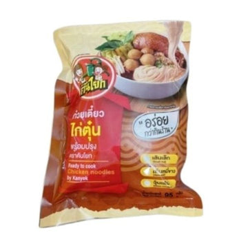 ก๋วยเตี๋ยวไก่ตุ๋นเส้นเล็ก (เส้นสด) 95g